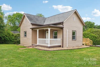 /international/us/10-lake-street-granite-falls-nc-110099491707/?lang=es