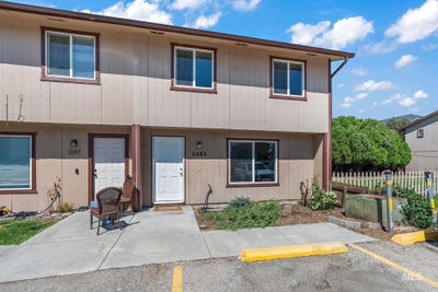 /international/us/2285-s-loyolla-boise-id-110100976819/