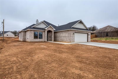 /international/us/1615-w-college-street-jacksboro-tx-110094799098/