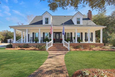 /international/us/1109-hollybrooke-drive-moncks-corner-sc-110105356534/
