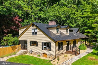 /international/us/10-ashby-rd-sperryville-va-110108794458/