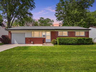 /international/us/12641-raleigh-drive-sterling-heights-mi-110108397956/