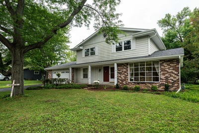 /international/us/821-buckingham-cir-hartland-wi-110101009336/