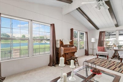/international/us/10500-frontier-cherry-valley-ca-110105114677/