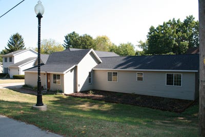 /international/us/2960-w-john-beers-road-stevensville-mi-110093939245/