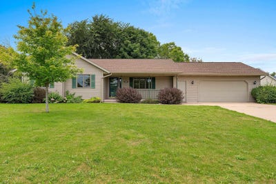 /international/us/1525-parkview-drive-new-london-wi-110109772734/