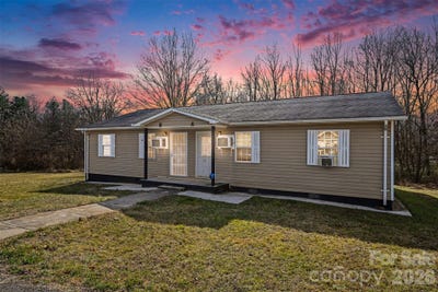 /international/us/400-n-boundary-street-east-spencer-nc-110105840327/