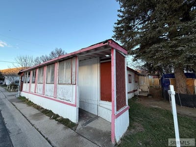 /international/us/4530-s-5th-avenue-pocatello-id-110107290190/