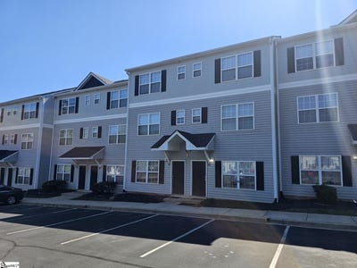 /international/us/122-university-village-drive-central-sc-110108145891/