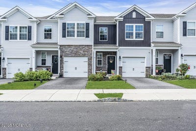 /international/us/55-peregrine-way-burlington-nj-110100867223/