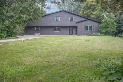 /international/us/e2145-nachurs-way-casco-wi-110101429488/