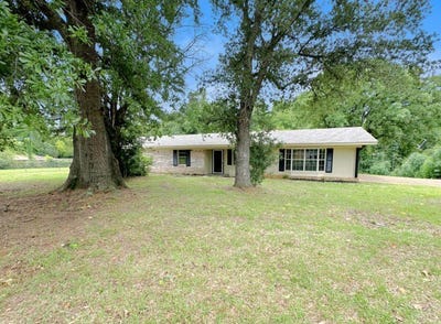 /international/us/300-pine-street-ore-city-tx-110108501767/