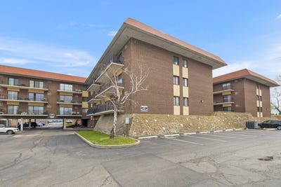 /international/us/9520-s-mayfield-avenue-oak-lawn-il-110107390984/