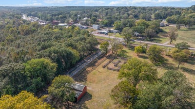 /international/us/fm-road-16-winona-tx-110103342063/