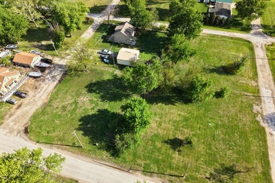 /international/us/704-lincoln-ave-pacific-junction-ia-110102061990/