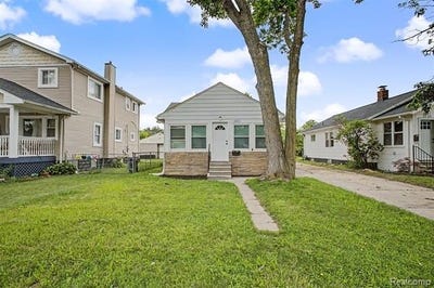 /international/us/3231-mcdowell-street-ferndale-mi-110109055807/