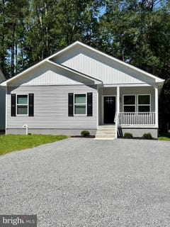 /international/us/119-merganser-street-montross-va-110120498704/