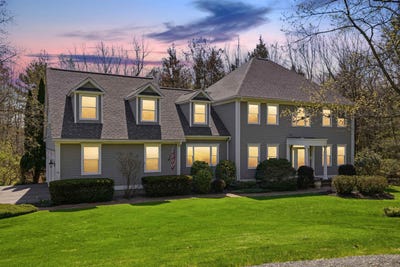 /international/us/43-bassett-lane-newfields-nh-110107827950/