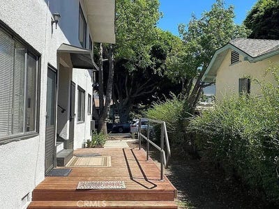 /international/us/1035-s-alma-san-pedro-ca-110108478727/