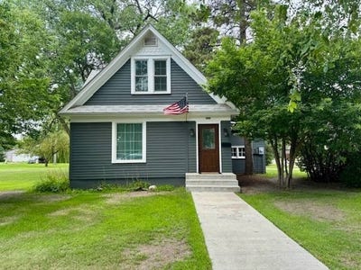 /international/us/1202-east-1st-street-redfield-sd-110101238509/?lang=id
