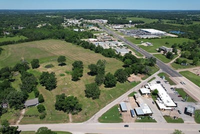 /international/us/east-loop-304-crockett-tx-110091535647/
