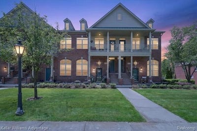 /international/us/446-old-pine-way-walled-lake-mi-110108500832/