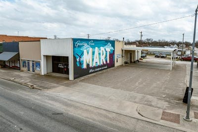 /international/us/404-texas-avenue-mart-tx-110099437798/