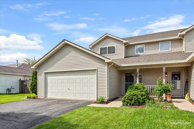 /international/us/453-newport-circle-oswego-il-110108030369/