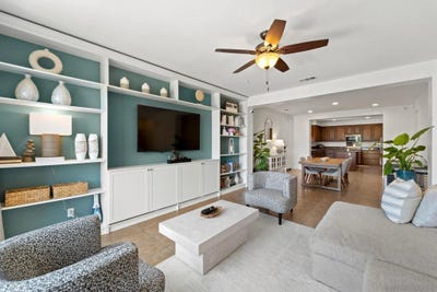 /international/us/2205-andalusia-lane-chula-vista-ca-110119590135/
