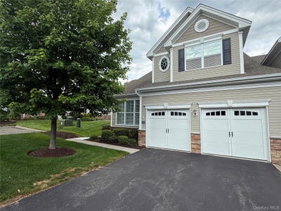 /international/us/30-pritchard-court-fishkill-ny-110108581798/