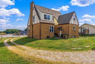 /international/us/4319-emerson-avenue-parkersburg-wv-110106813914/