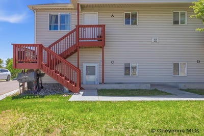 /international/us/212-country-west-rd-cheyenne-wy-110108932366/