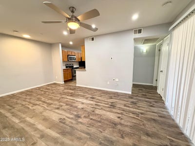/international/us/200-e-southern-avenue-tempe-az-110107937912/