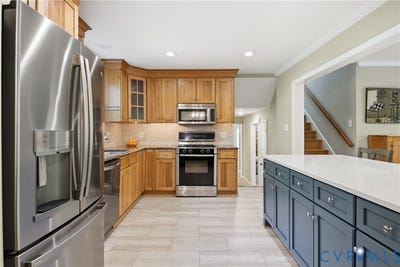 /international/us/2941-penrose-drive-richmond-va-110120551739/