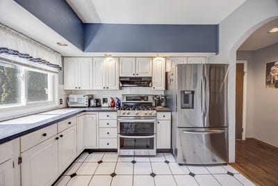 /international/us/188-washington-st-new-bedford-ma-110108281942/