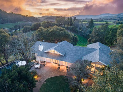 /international/us/18345-highway-128-calistoga-ca-110107167645/