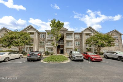 /international/us/645-condo-club-drive-wilmington-nc-110101219564/