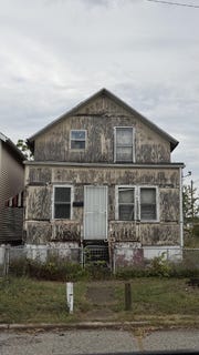 /international/us/1745-maryland-street-gary-in-110119985707/
