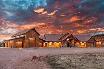 /international/us/5605-n-johnson-canyon-rd-kanab-ut-110105799037/