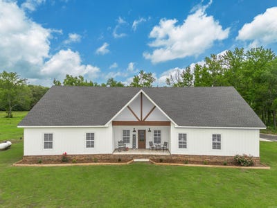 /international/us/308-n-hwy-167-bald-knob-ar-110100345681/
