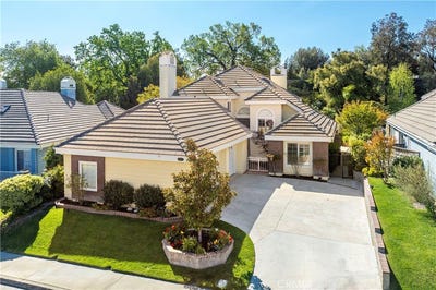 /international/us/24118-saint-moritz-drive-valencia-ca-110098493981/