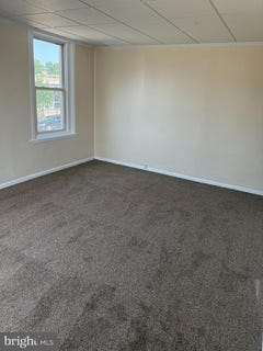/international/us/361-e-main-street-collegeville-pa-110109168096/