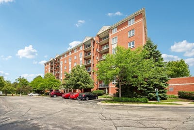 /international/us/190-n-milwaukee-avenue-wheeling-il-110108568833/