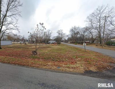 /international/us/115-s-hickory-street-duquoin-il-110104560136/