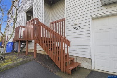 /international/us/1490-madelyn-av-se-salem-or-110107165927/