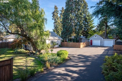 /international/us/10040-sw-avery-st-tualatin-or-110120455406/