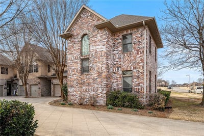 /international/us/2700-s-everest-avenue-rogers-ar-110105784086/