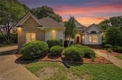 /international/us/408-royal-dornoch-smithfield-va-110109113577/