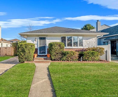 /international/us/425-jackson-street-oceanside-ny-110106433717/