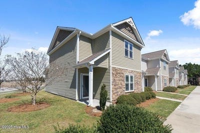 /international/us/4109-kittrell-farms-drive-greenville-nc-110101123061/